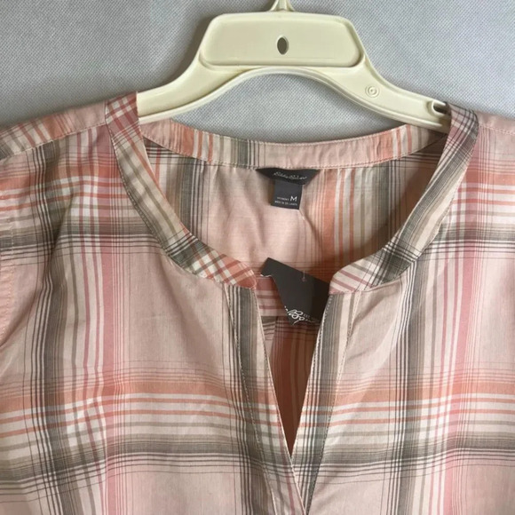 Eddie‎ Bauer NWT Vneck Long Sleeve Cotton Blend Plaid Shirt Size Medium - Picture 3 of 9